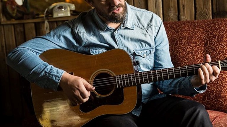 Útgáfutónleikar í Aratungu 5. des.